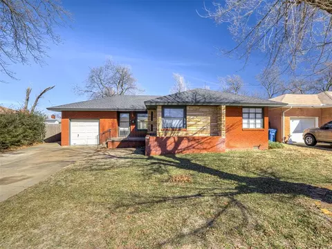 237 W Rose Dr, Midwest City, OK 73110