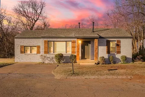 1012 Elmwood Dr, Guthrie, OK 73044