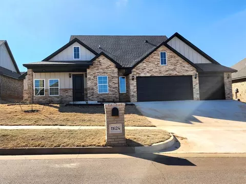 11624 NW 103rd St, Yukon, OK 73099