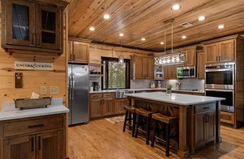 Kitchen - 224 Pine Forest Trl, Broken Bow, OK 74728 photo 1 of 6