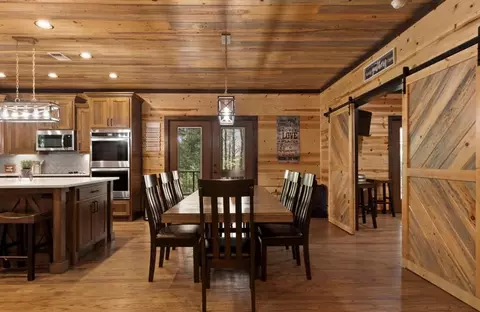 Dining - 224 Pine Forest Trl, Broken Bow, OK 74728 photo 1 of 2