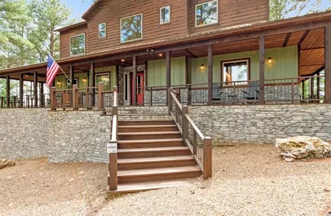 Exterior - 224 Pine Forest Trl, Broken Bow, OK 74728 photo 2 of 15