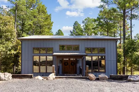 432 S Eagle Mountain Trl, Broken Bow, OK 74728