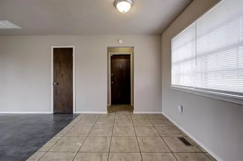 Other - 3101 E Noble Dr, Edmond, OK 73034 photo 3 of 8