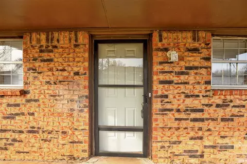 Other - 3101 E Noble Dr, Edmond, OK 73034 photo 1 of 8