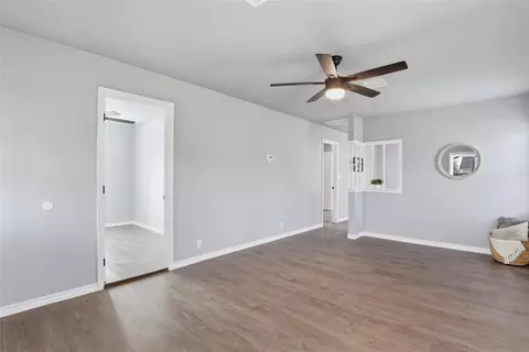 Living - 404 S 3rd Ave, Stroud, OK 74079 photo 2 of 3