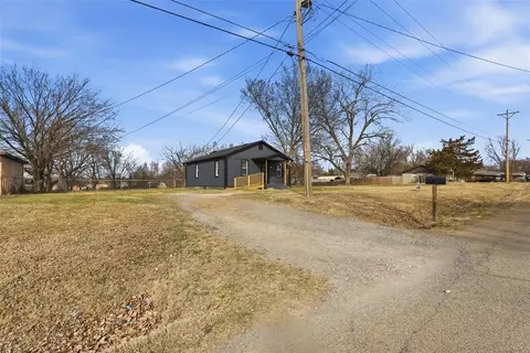 Other - 404 S 3rd Ave, Stroud, OK 74079 photo 1 of 3