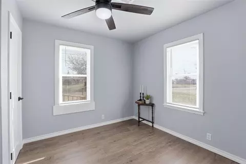 Bedroom - 404 S 3rd Ave, Stroud, OK 74079 photo 1 of 3