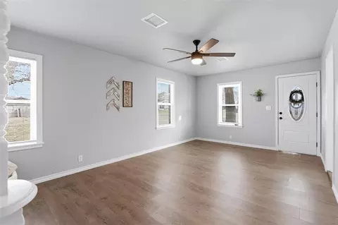 Living - 404 S 3rd Ave, Stroud, OK 74079 photo 1 of 3