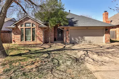 1413 Del Norte Dr, Edmond, OK 73003