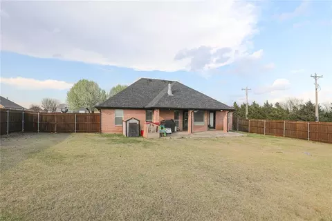 Other - 6910 Rolling Meadows Dr, Tuttle, OK 73089 photo 4 of 6
