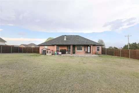Other - 6910 Rolling Meadows Dr, Tuttle, OK 73089 photo 3 of 6