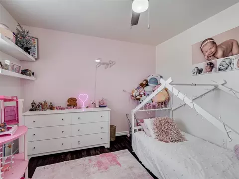 Bedroom - 6910 Rolling Meadows Dr, Tuttle, OK 73089 photo 3 of 5