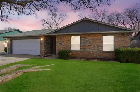 110 Peggy Dr, Elk City, OK 73644
