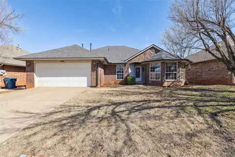 600 Fox Hunt Ln, Edmond, OK 73003