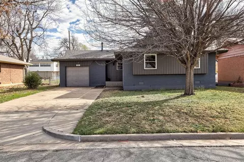 616 Leslie Dr, Del City, OK 73115