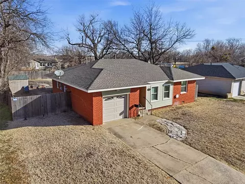 View/Area - 103 Pine Ave, Yukon, OK 73099 photo 3 of 6