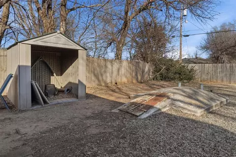 Exterior - 103 Pine Ave, Yukon, OK 73099 photo 5 of 5