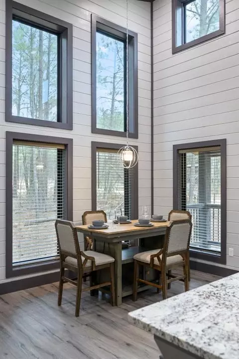 Dining - 768 Pine Hills Rd, Broken Bow, OK 74728 photo 4 of 4