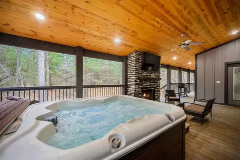 Exterior - 768 Pine Hills Rd, Broken Bow, OK 74728 photo 6 of 13