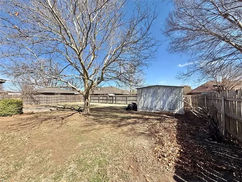 Exterior - 3204 Partridge Pl, Altus, OK 73521 photo 3 of 4