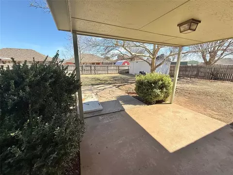 Exterior - 3204 Partridge Pl, Altus, OK 73521 photo 1 of 4