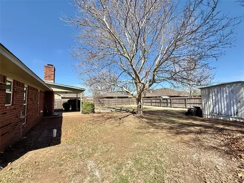 Exterior - 3204 Partridge Pl, Altus, OK 73521 photo 2 of 4