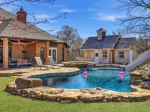 3913 Shortgrass Cir, Edmond, OK 73003