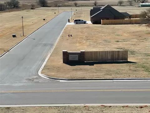 28 Flintlock Trl, Clinton, OK 73601