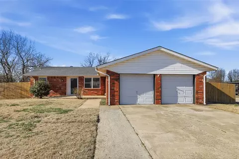 1000 Cambridge Dr, Yukon, OK 73099