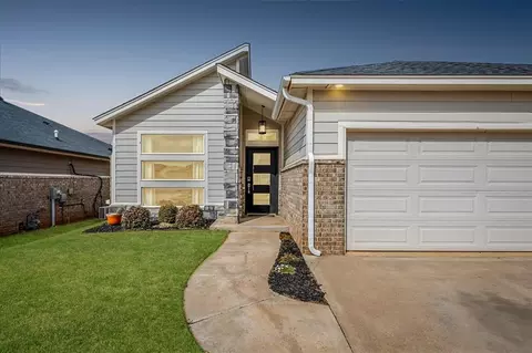 609 NW 182nd St, Edmond, OK 73012