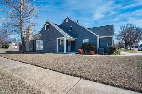 3799 Apex Ct, Norman, OK 73072