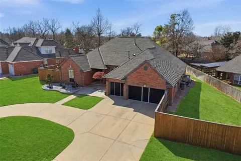 9817 Horseshoe Rd, Oklahoma City, OK 73162