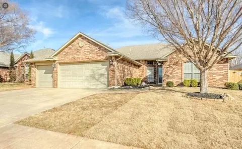 16704 Hardwood Pl, Edmond, OK 73012