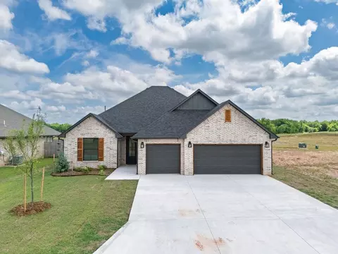 219 Outlander Way, Shawnee, OK 74804