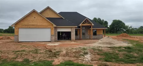 2450 Sierra Cir, Blanchard, OK 73010