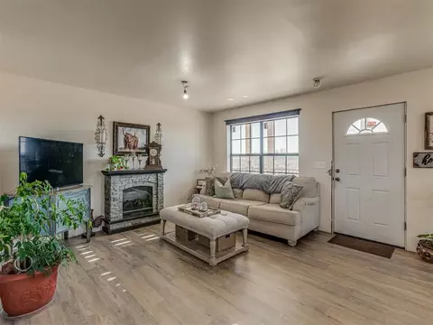 7050 Slaughterville Rd, Lexington, OK 73051