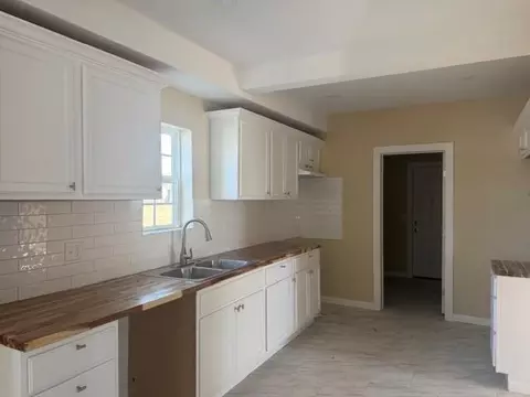 321 S 3rd Ave, Stroud, OK 74079 photo 2