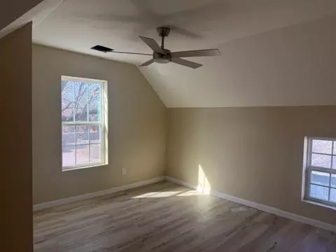 321 S 3rd Ave, Stroud, OK 74079 photo 4