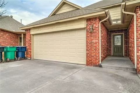 13810 Oxford Dr, Edmond, OK 73013