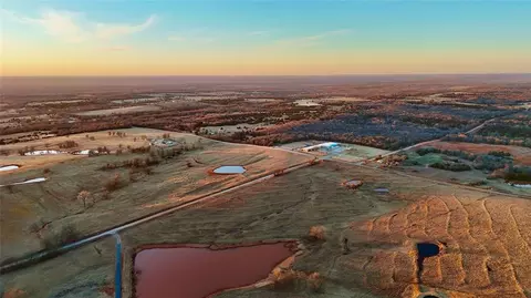 1 Wilshire Dr, Mcloud, OK 74851 photo 20