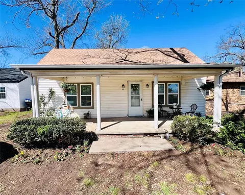 212 S 2nd St, Noble, OK 73068