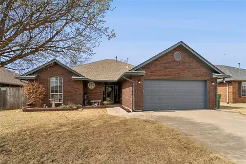 708 Eastridge Dr, Yukon, OK 73099