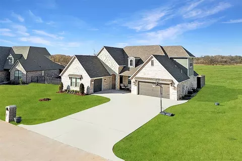 14265 White Falls Ln, Edmond, OK 73025