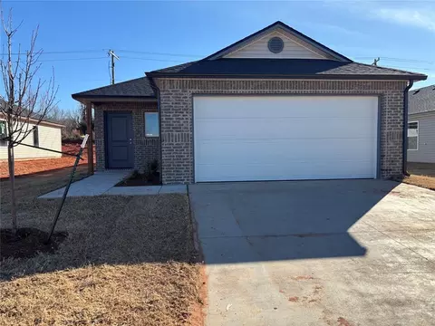 12028 SW 36th St, Mustang, OK 73064