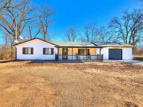16004 April Dr, Newalla, OK 74857