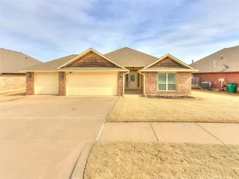 712 Windy Ln, Yukon, OK 73099