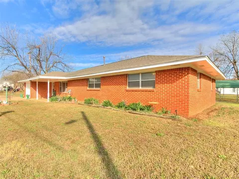 Other - 328 E Van Buren St, Crescent, OK 73028 photo 5 of 7