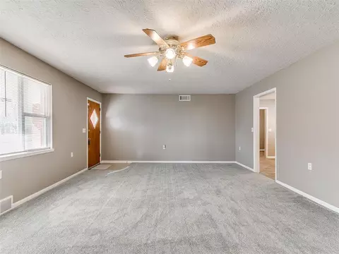 Living - 328 E Van Buren St, Crescent, OK 73028 photo 4 of 5