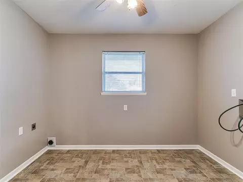 Other - 328 E Van Buren St, Crescent, OK 73028 photo 2 of 7